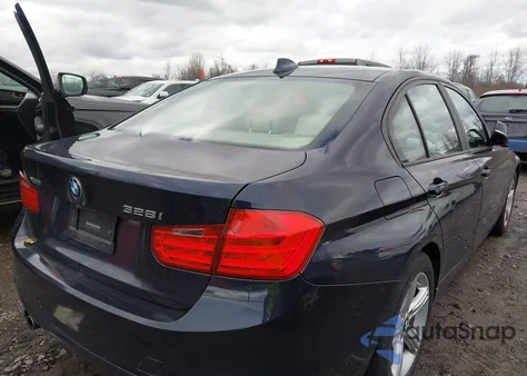 2013 BMW 328I xDrive z USA, uszkodzony, nr VIN WBA3B5G51DNS01840